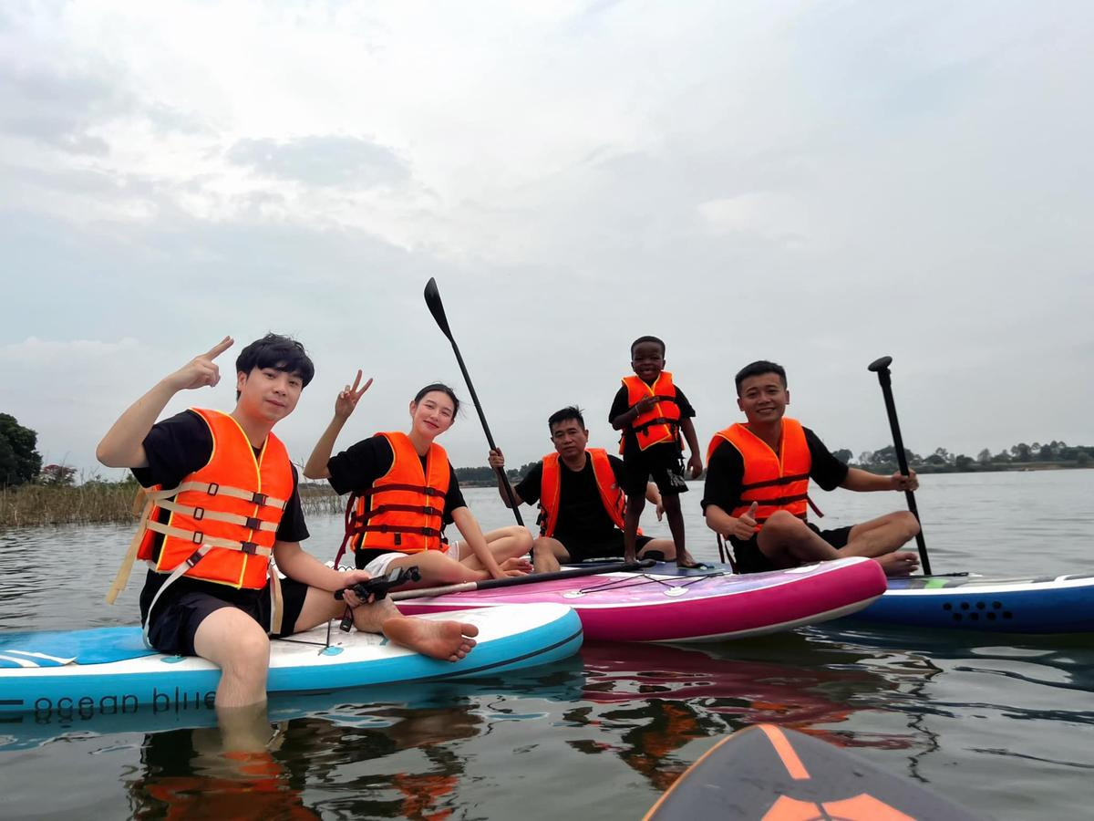 Thuỳ Tiên nghẹn ngào tạm biệt Quang Linh cùng Lôi Con, nàng hậu mong mỏi điều này Ảnh 2