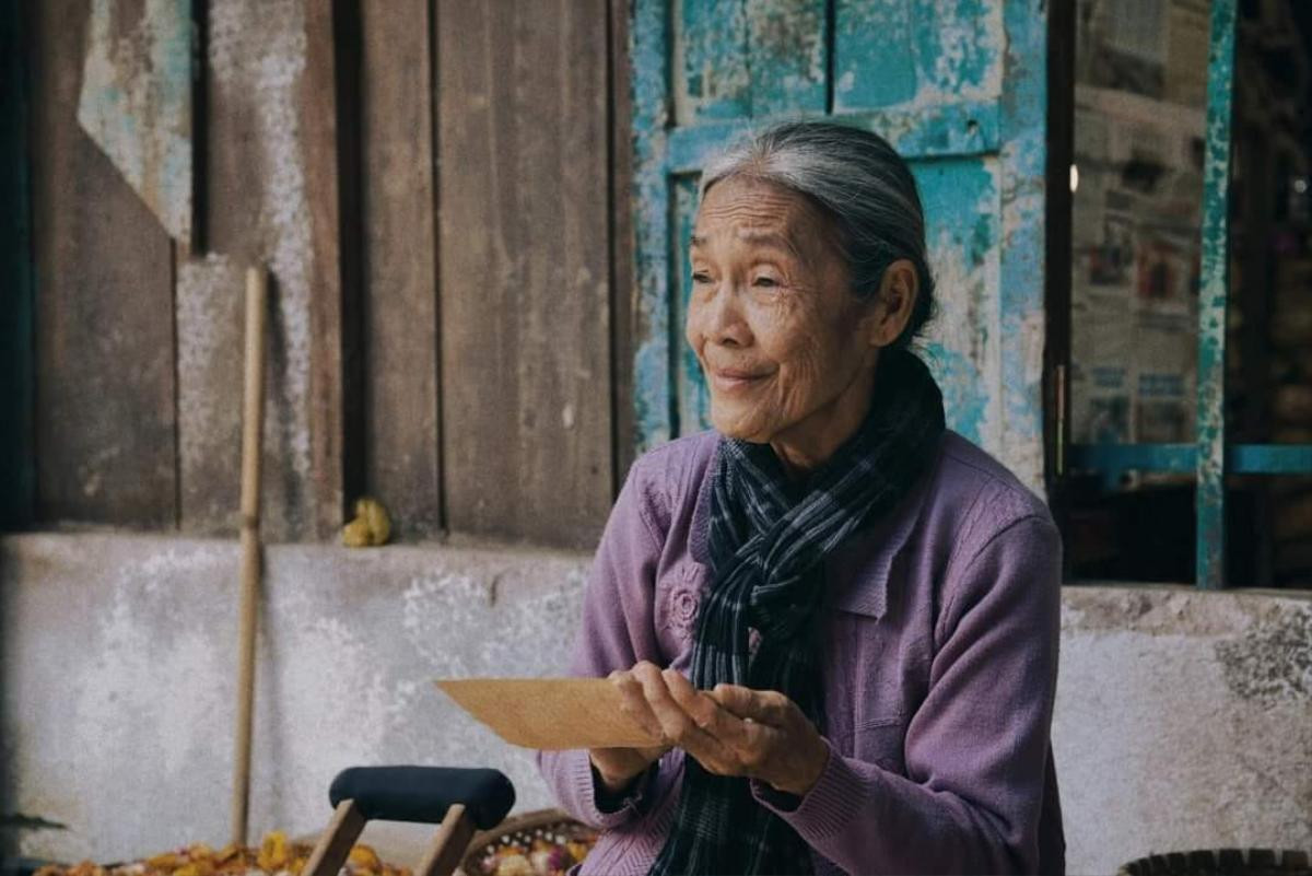 Nghệ sĩ Thanh Hiền - Lật Mặt 7: 'Trước cảnh quay mạo hiểm, tôi lại đến chỗ tượng Quan Âm đốt nhang khấn' Ảnh 4