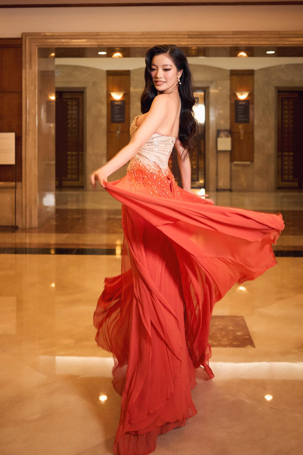 'Best thần thái' - Lâm Bích Tuyền đổ bộ Miss Grand Vietnam 2024: Thời của chị tới rồi Ảnh 1