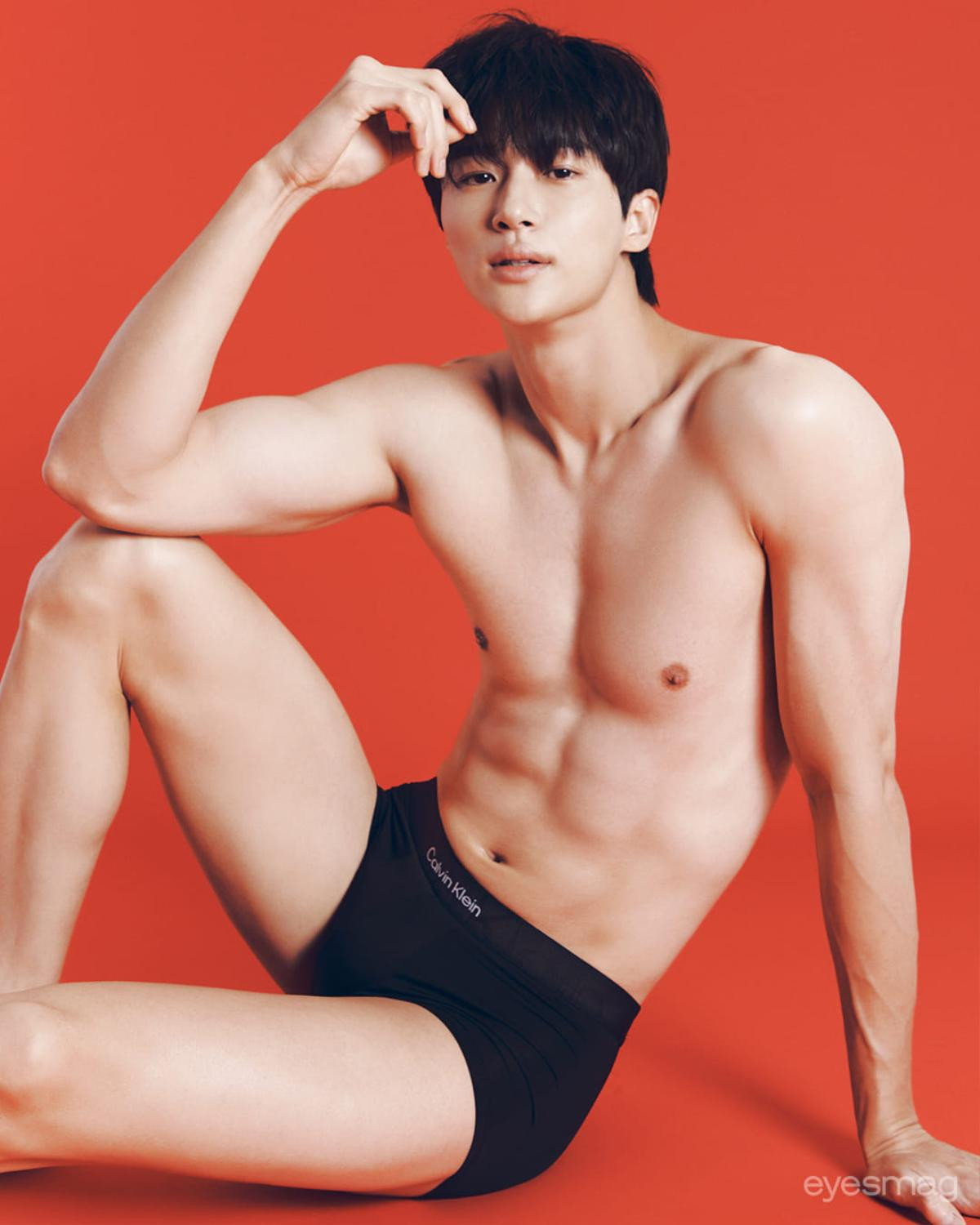 Body 'cực khét' của nam thần thanh xuân hot nhất Hàn Quốc Byeon Woo Seok Ảnh 4