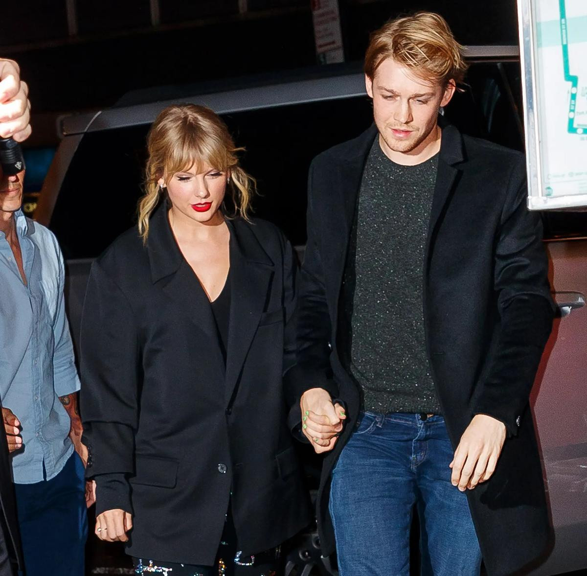 Joe Alwyn lần đầu lên tiếng về cuộc chia tay với Taylor Swift Ảnh 1