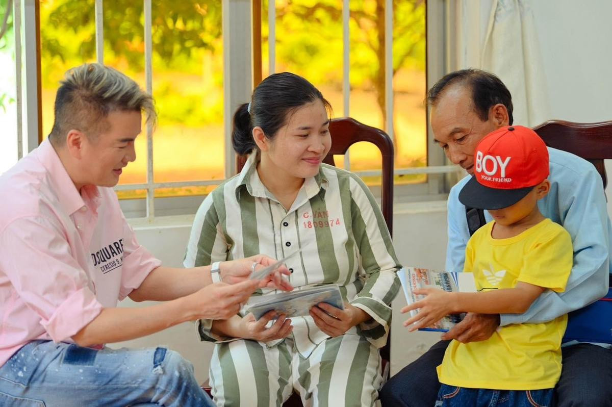 Đàm Vĩnh Hưng làm điều đặc biệt trong Ngày của Cha khiến ai nấy đều xúc động Ảnh 1