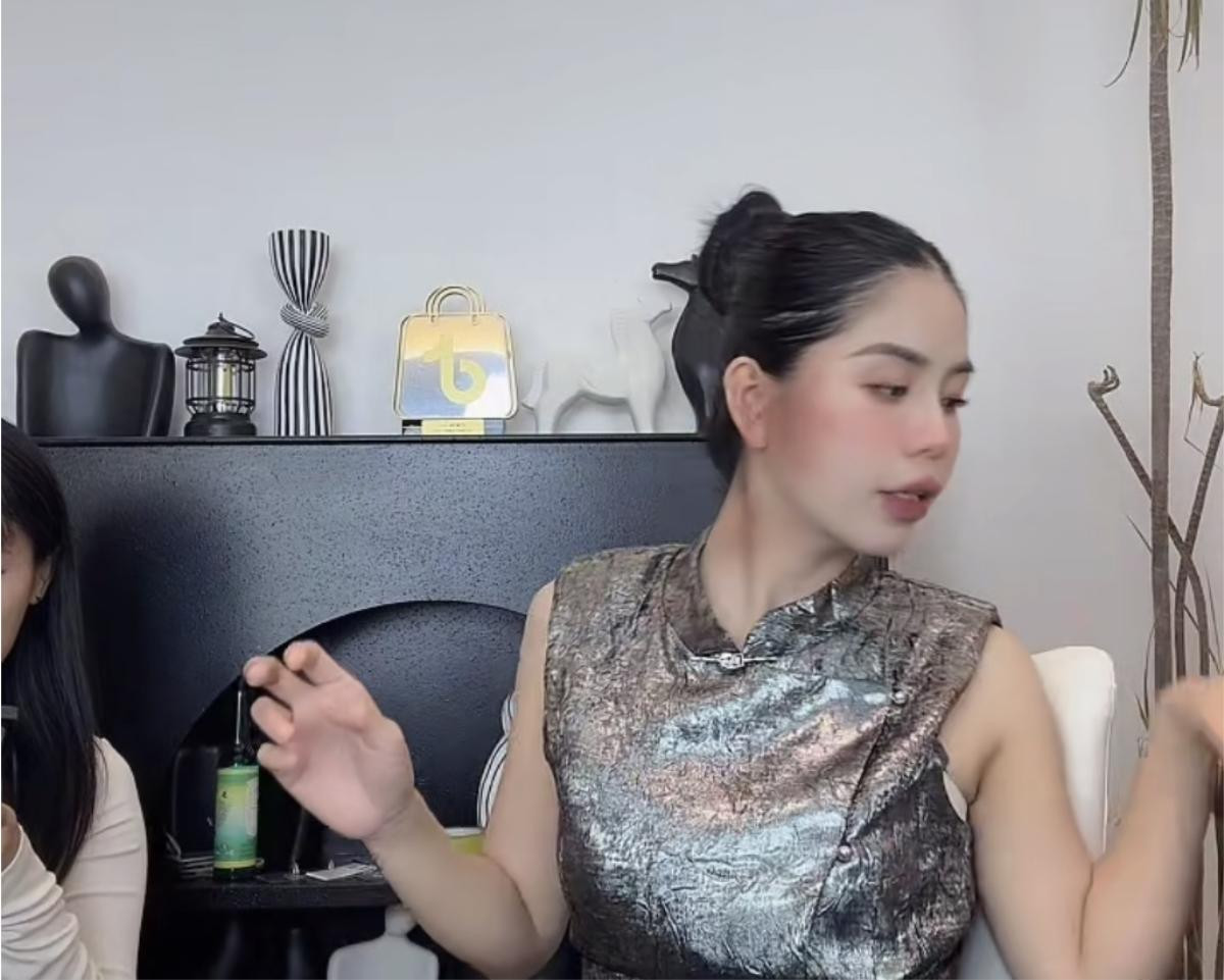 Động thái đầu tiên của Quang Linh Vlogs giữa nghi vấn Hằng Du Mục bị chồng đánh Ảnh 2