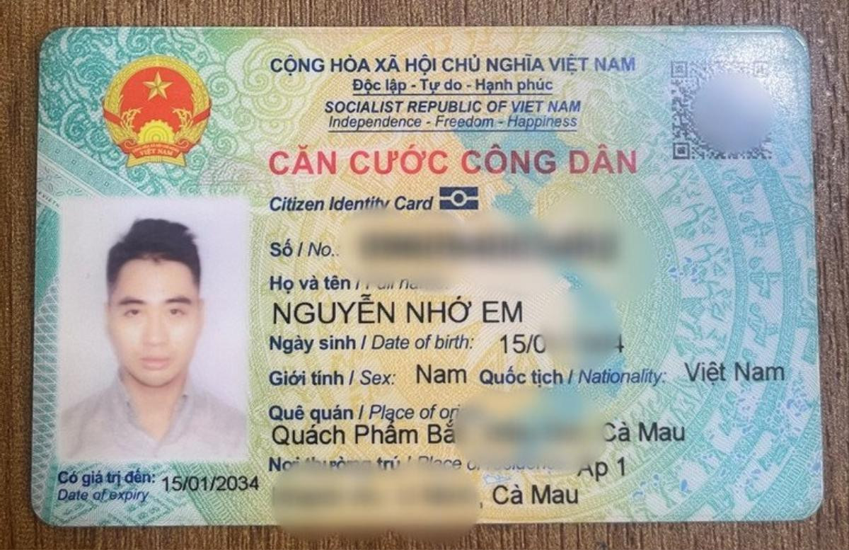 Chàng trai Cà Mau được cha đặt cho tên lãng mạn, đi học không dám điểm danh vì sợ bạn bè cười Ảnh 1