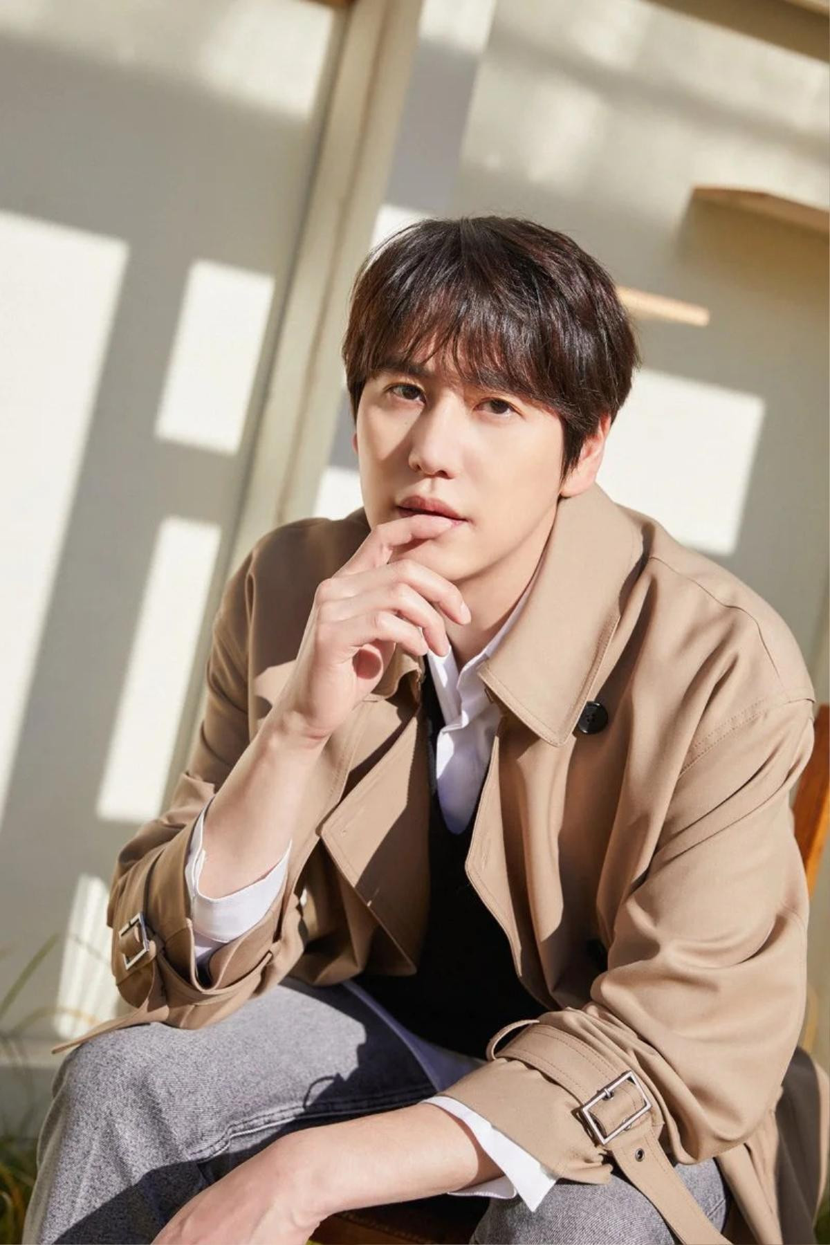 Kyuhyun (Super Junior) làm rõ tin hẹn hò đồng giới Ảnh 1