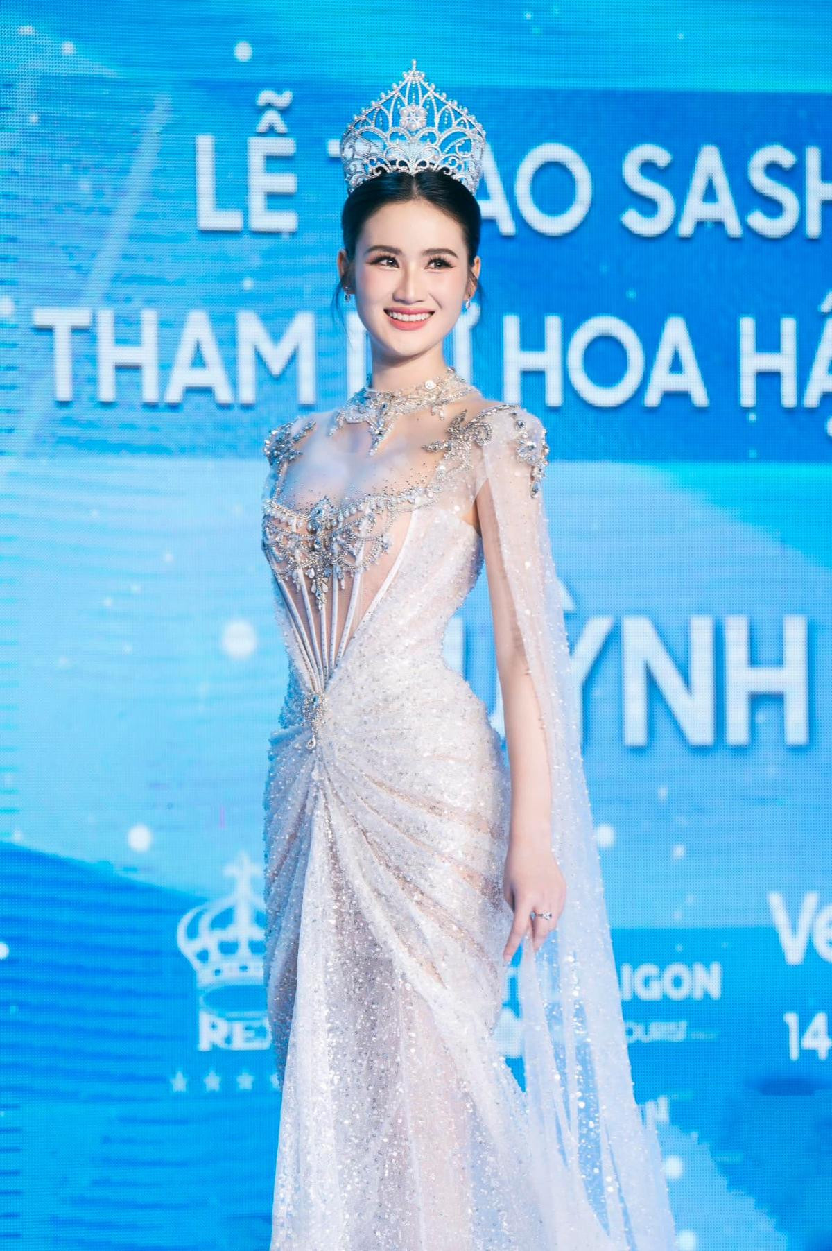 Hoa hậu Ý Nhi mong khán giả sẽ làm điều này trong quá trình thi Miss World Ảnh 2