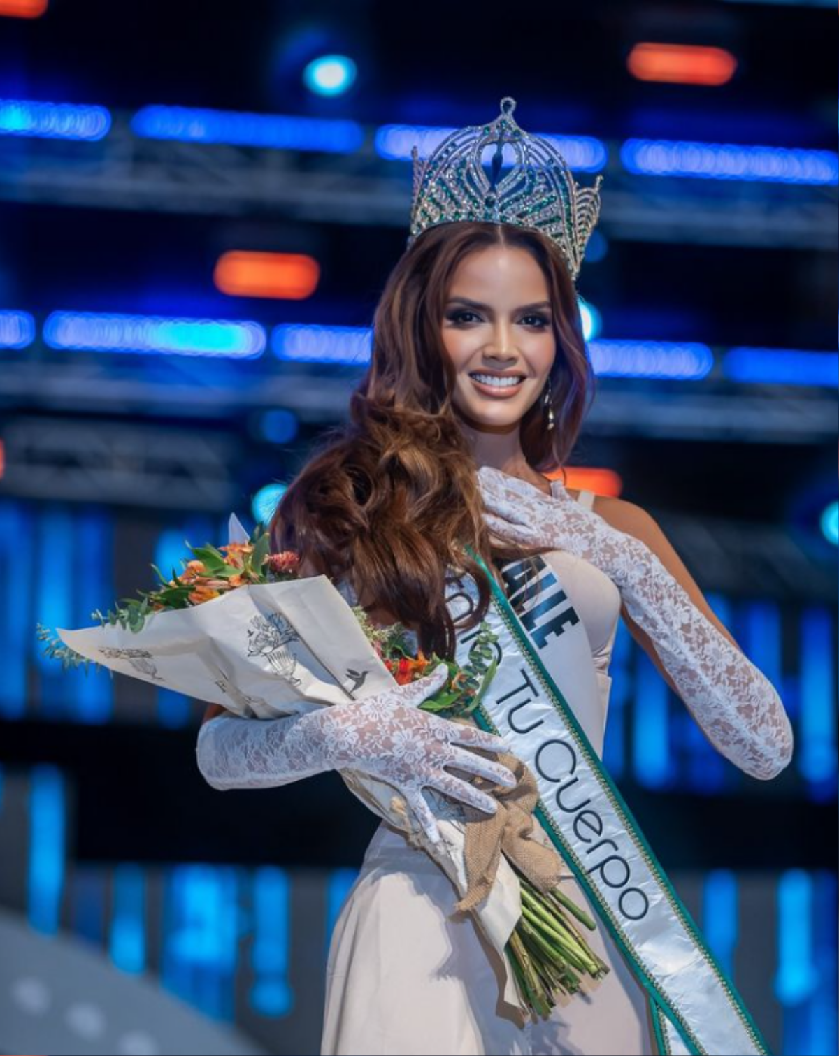 Mỹ nhân từng nặng 100 kg chiến thắng danh hiệu Miss Universe Colombia 2024 Ảnh 1