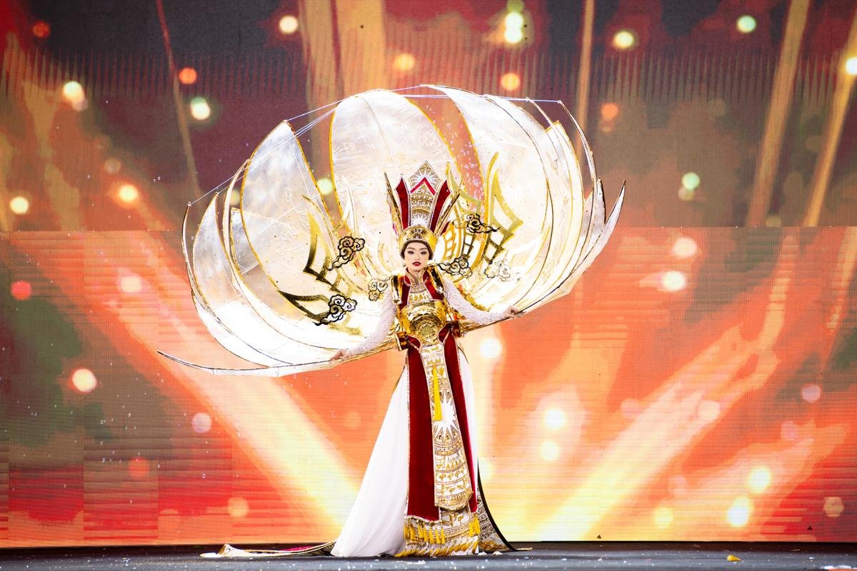 10 bộ trang phục dân tộc đẹp nhất của Miss Grand Vietnam 2024 Ảnh 8