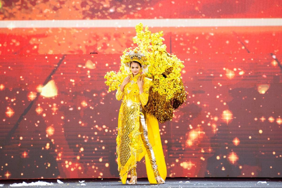 10 bộ trang phục dân tộc đẹp nhất của Miss Grand Vietnam 2024 Ảnh 7