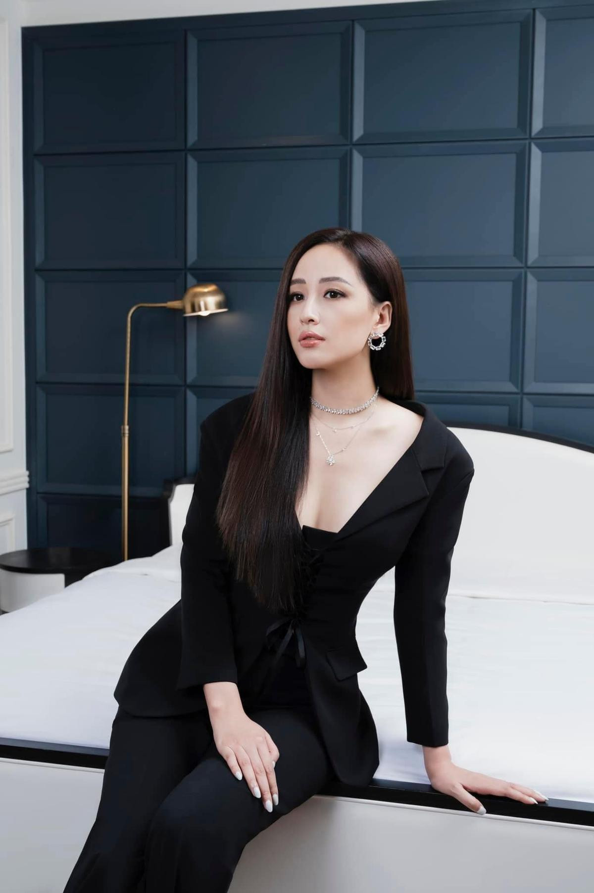 Phú bà Mai Phương Thúy tay chơi hàng hiệu 'tiền tấn' của showbiz Việt Ảnh 1