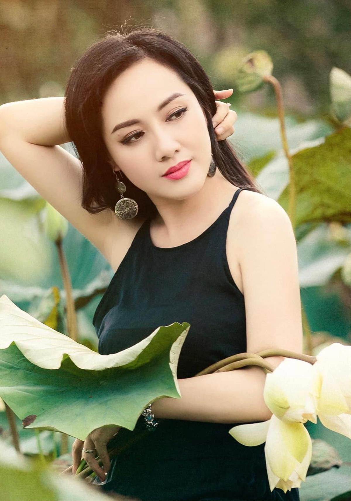 Nhan sắc không tuổi của BTV Hoài Anh Ảnh 9