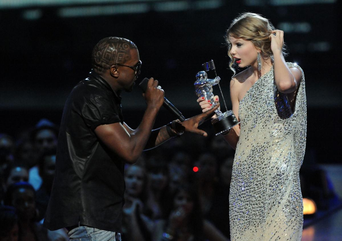 Taylor Swift 'hạ gục' Kanye West Ảnh 3