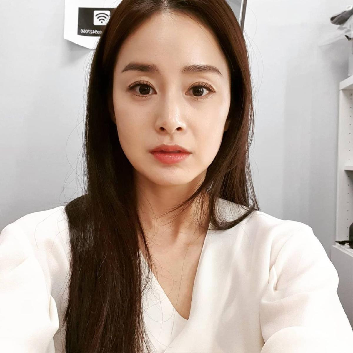 Thức uống giúp Kim Tae Hee giữ nhan sắc 'quốc bảo' ở tuổi U50 Ảnh 1