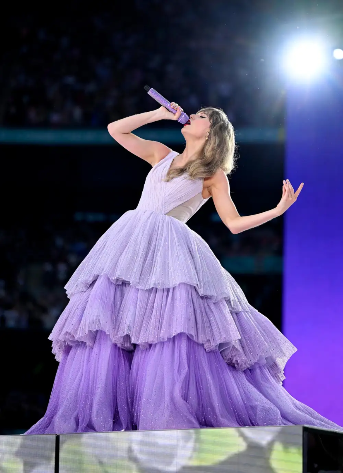 Taylor Swift lên tiếng trước chỉ trích về việc hủy show tại Áo Ảnh 1