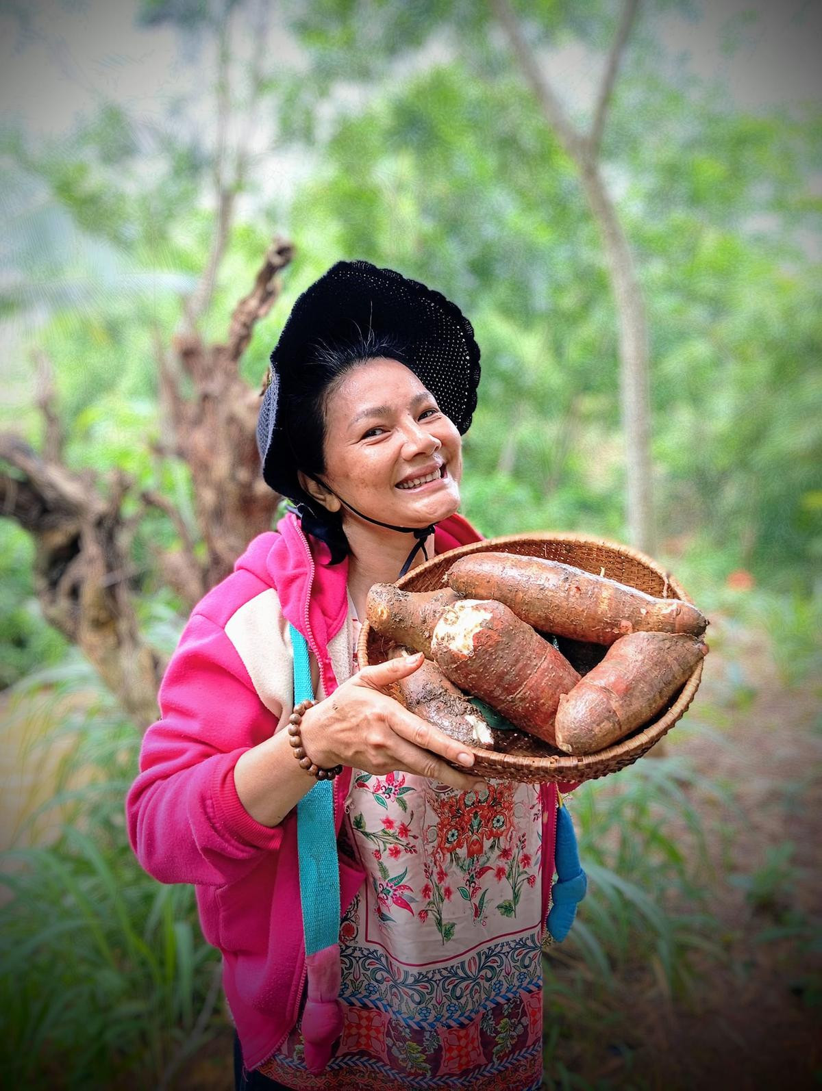 Nữ hoàng cảnh nóng phim Việt sinh con vài tiếng là bắt xe đò về chịu tang mẹ, giờ thay đổi khó ngờ Ảnh 3