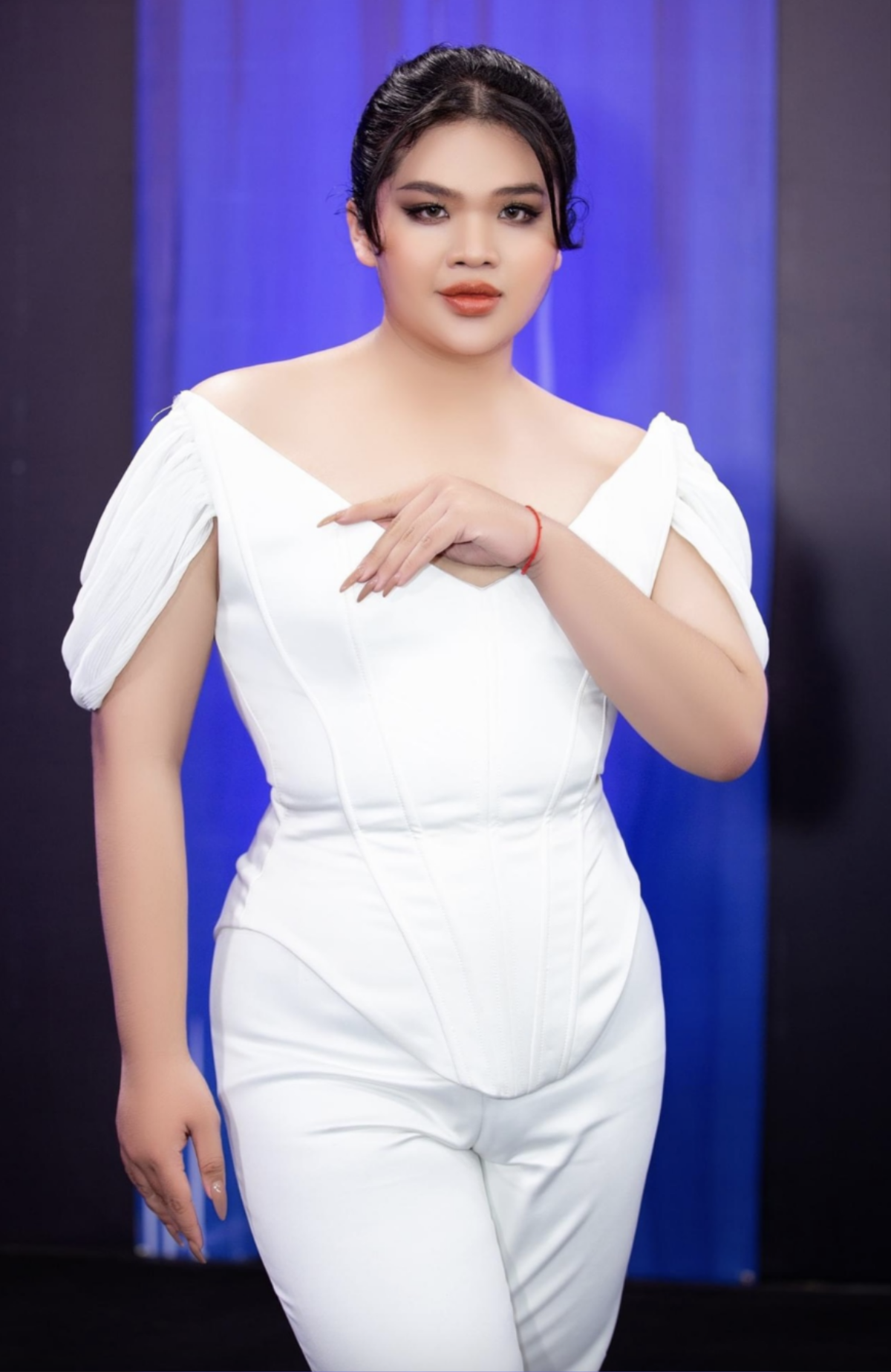 Người đặc biệt kéo Tường San thành Á hậu 2 Miss International Queen 2024 Ảnh 2