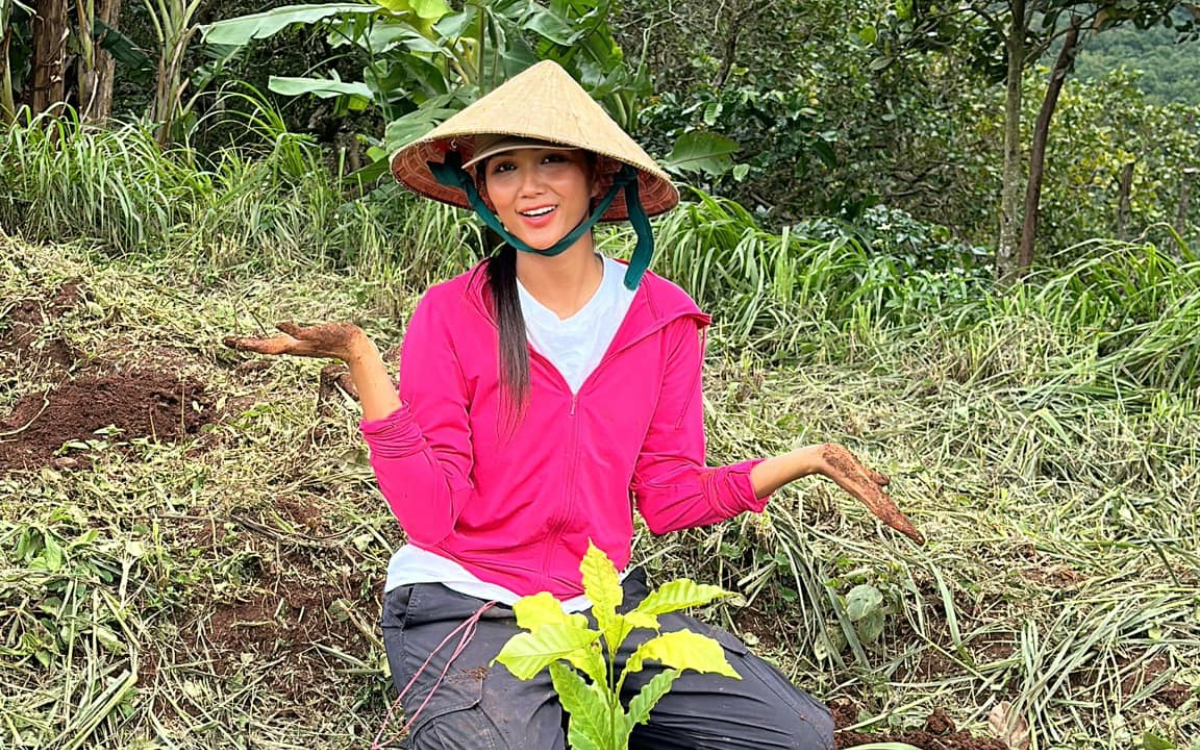 H'Hen Niê 'bánh bèo' sau khi công khai tình yêu Ảnh 2