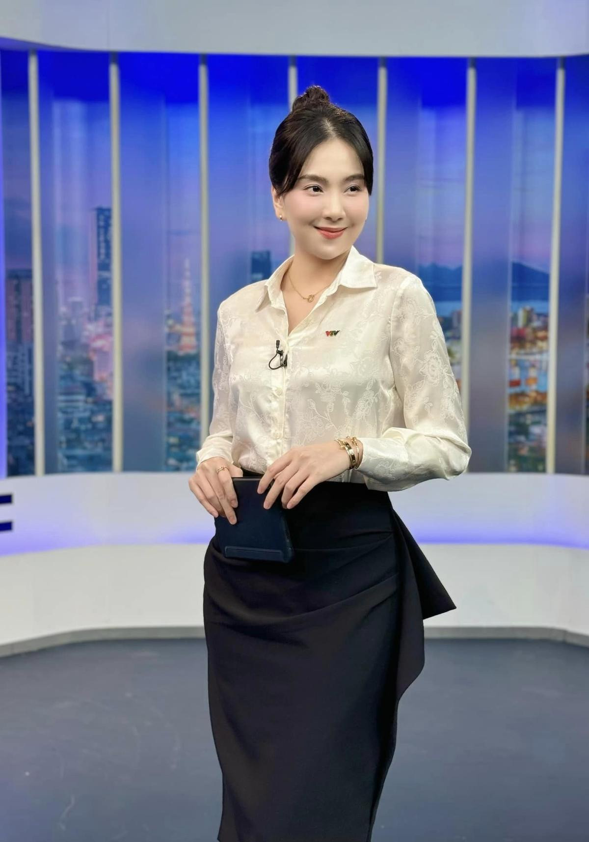 Showbiz 6/8: Mai Phương Thúy 'phá lệ' trong ngày đặc biệt, Khánh Thi bị đàn em tỏ thái độ Ảnh 5