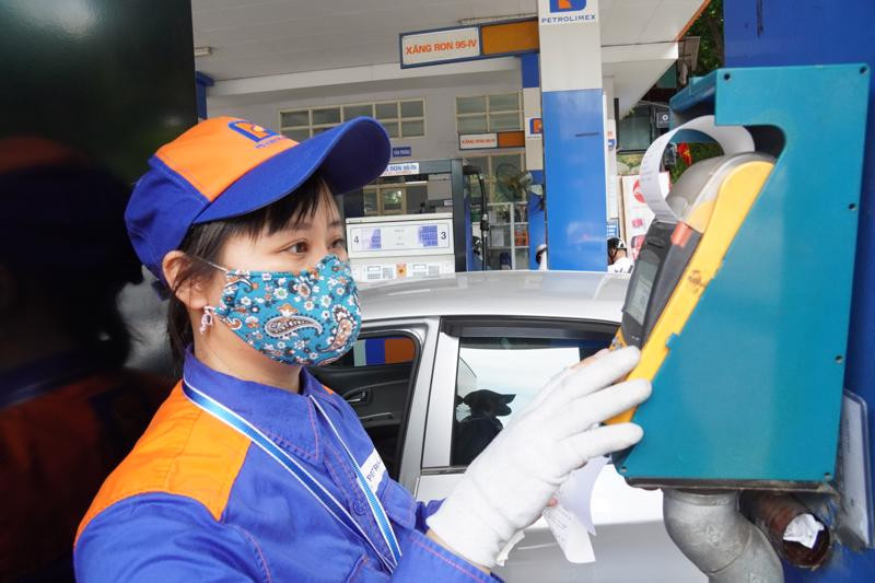 Giá xăng dầu giảm mạnh từ hôm nay Ảnh 1