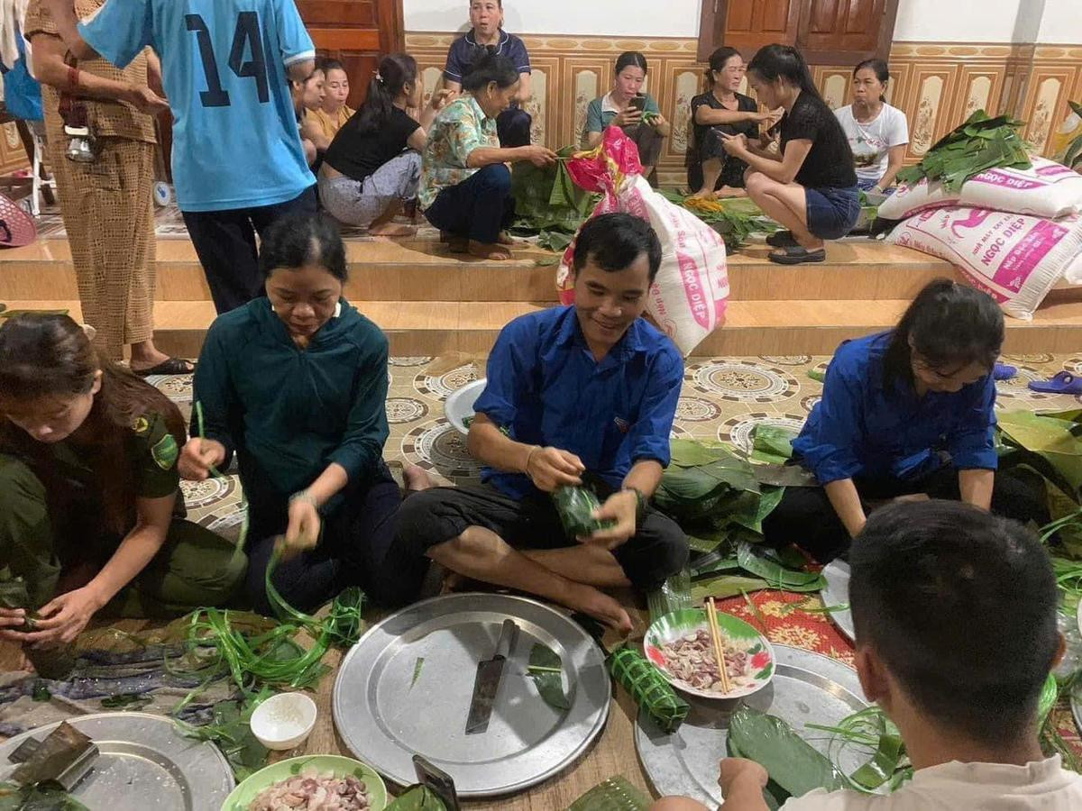 Xúc động hình ảnh người dân cả nước chung tay, hướng về các tỉnh chịu bão lũ Ảnh 5