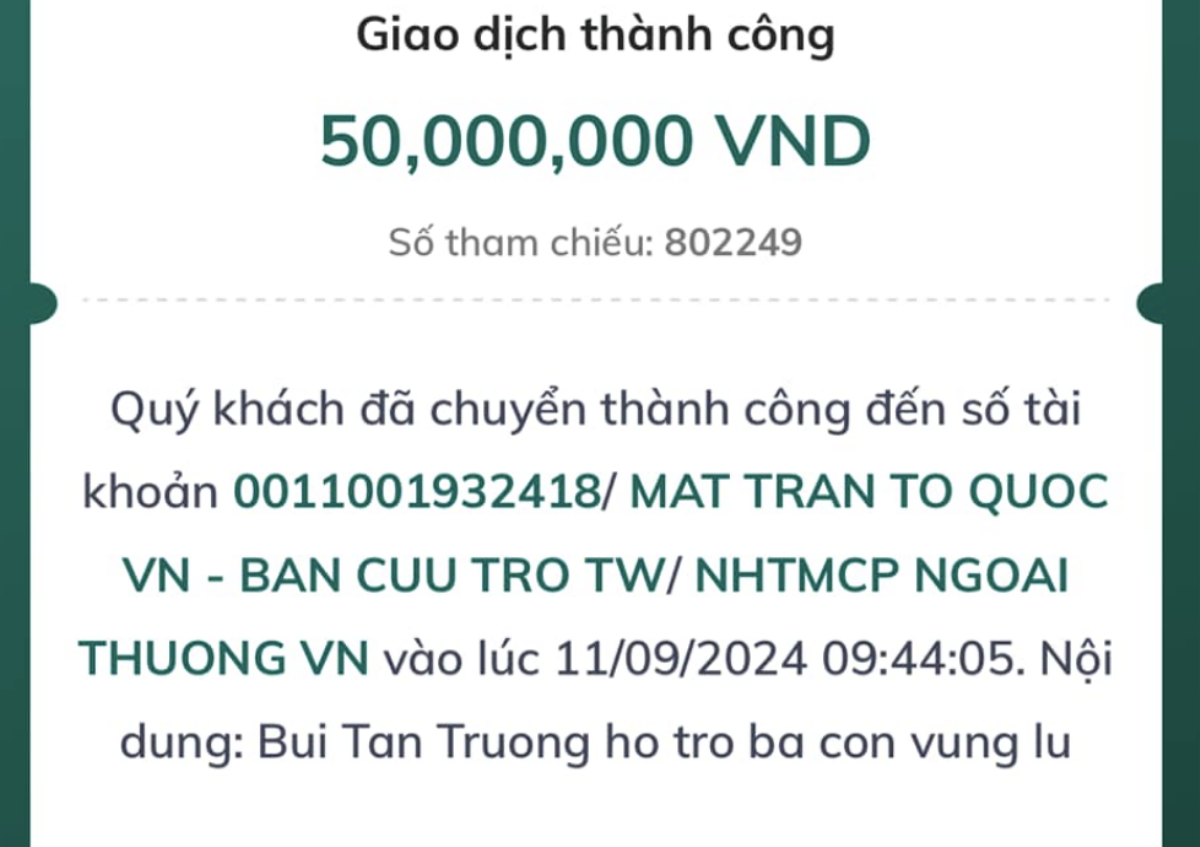 Thủ môn Tấn Trường hỗ trợ bà con gặp khó khăn ở vùng lũ Ảnh 1