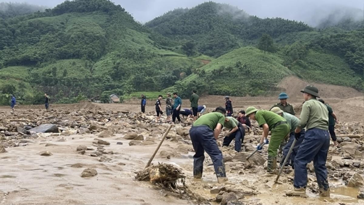 Sạt lở kinh hoàng ở Làng Nủ: Số người chết và mất tích giảm 29 trường hợp Ảnh 2