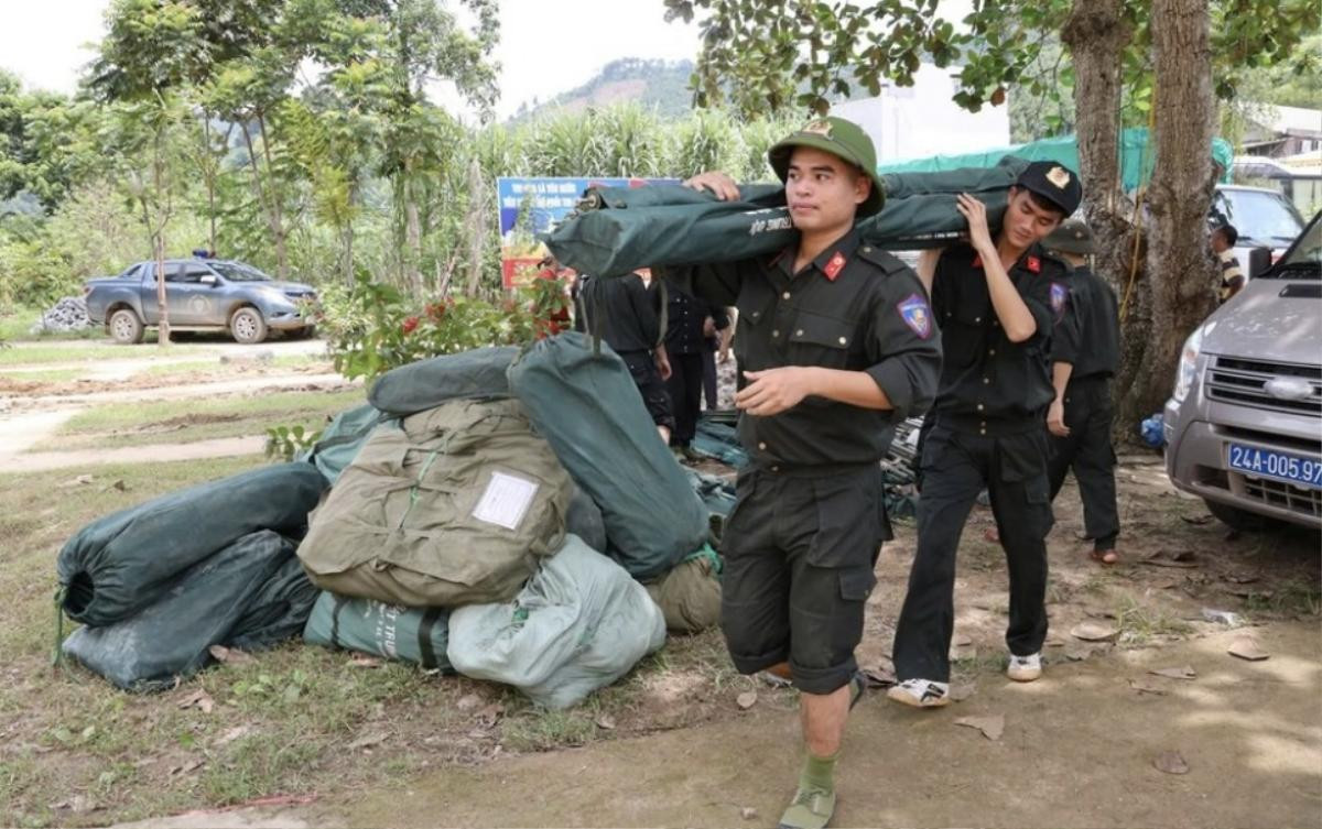 115 người dân thôn Kho Vàng nghi mất tích do mưa lũ đã xuống núi an toàn Ảnh 3