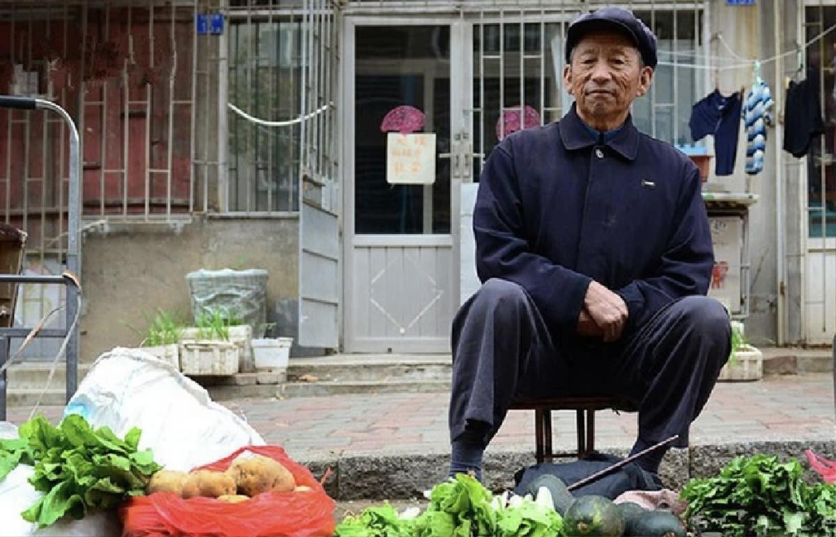 Cụ ông bán rau bị lừa sạch 9,6 tỷ đồng, tài sản cả đời bỗng mất trắng chỉ sau cuộc gọi lừa đảo Ảnh 2