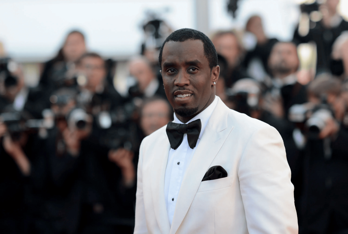 Showbiz 26/9: Phẫn nộ loạt hành động của Sean 'Diddy' Combs Ảnh 1