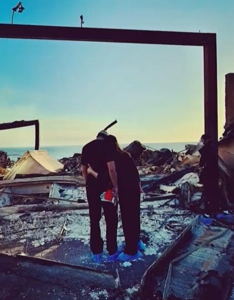 Hoa hậu nổi tiếng bất lực vì nhà bị thiêu rụi, tài sản mất trắng Ảnh 2