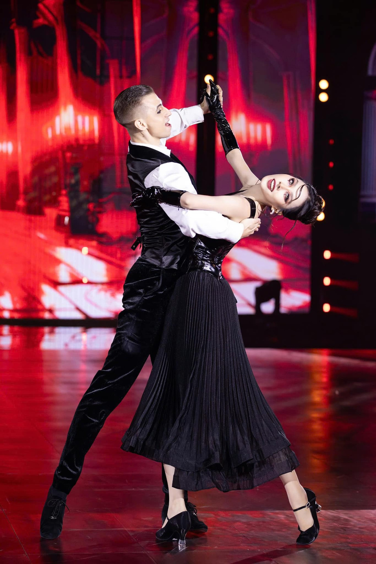 Á hậu Ngọc Hằng: 'Bước Nhảy Hoàn Vũ là khoảng thời gian đẹp của tôi' Ảnh 1