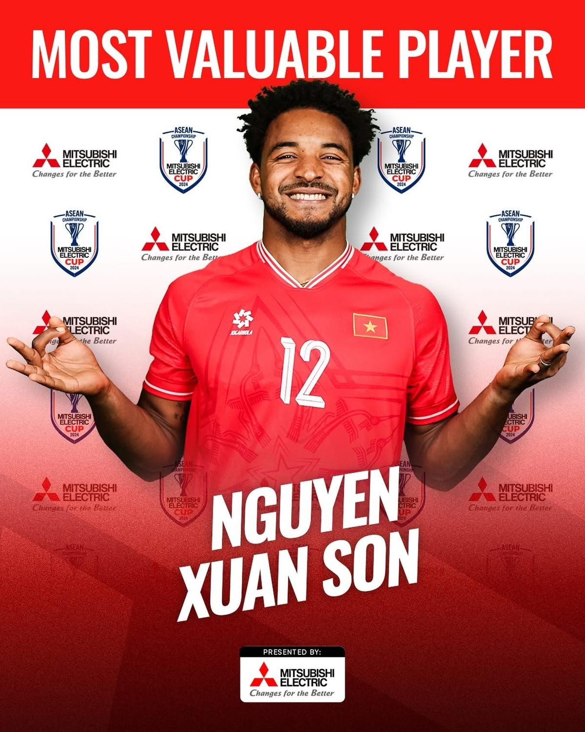 Nguyễn Xuân Son đi vào lịch sử AFF Cup với hai giải thưởng 'siêu to' Ảnh 2