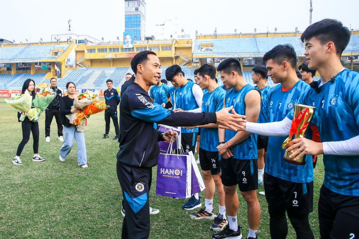 Ngày vui của Duy Mạnh, Thành Chung Ảnh 2