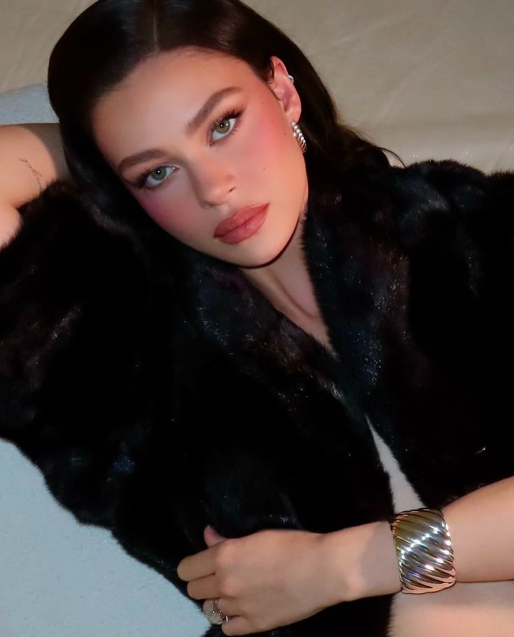 Valentine này, makeup sao cho 'đốn tim' chàng? Ảnh 4