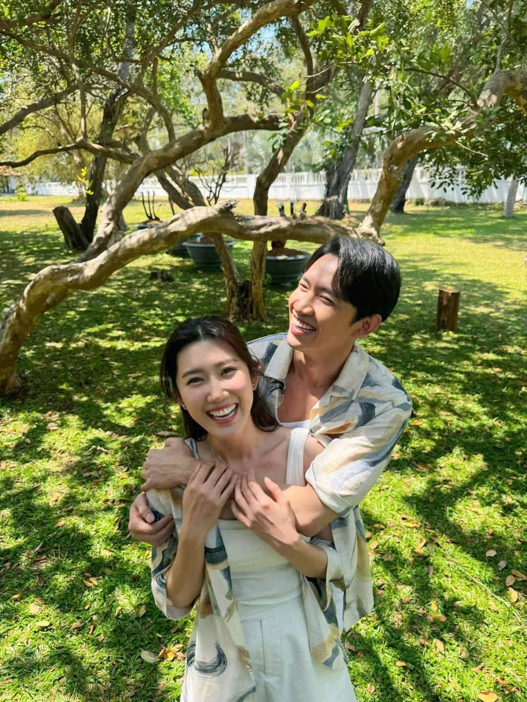 Thúy Ngân báo tin vui cùng Võ Cảnh