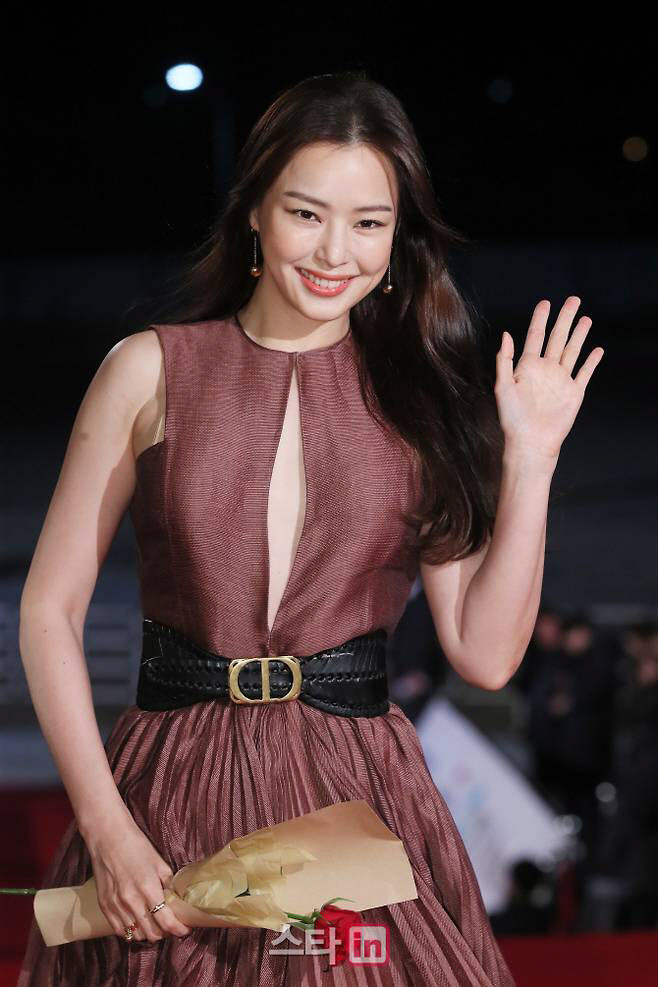 Vụ việc Honey Lee nộp phạt thuế 100 tỷ đồng có thêm tình tiết mới. (Ảnh: Edaily)