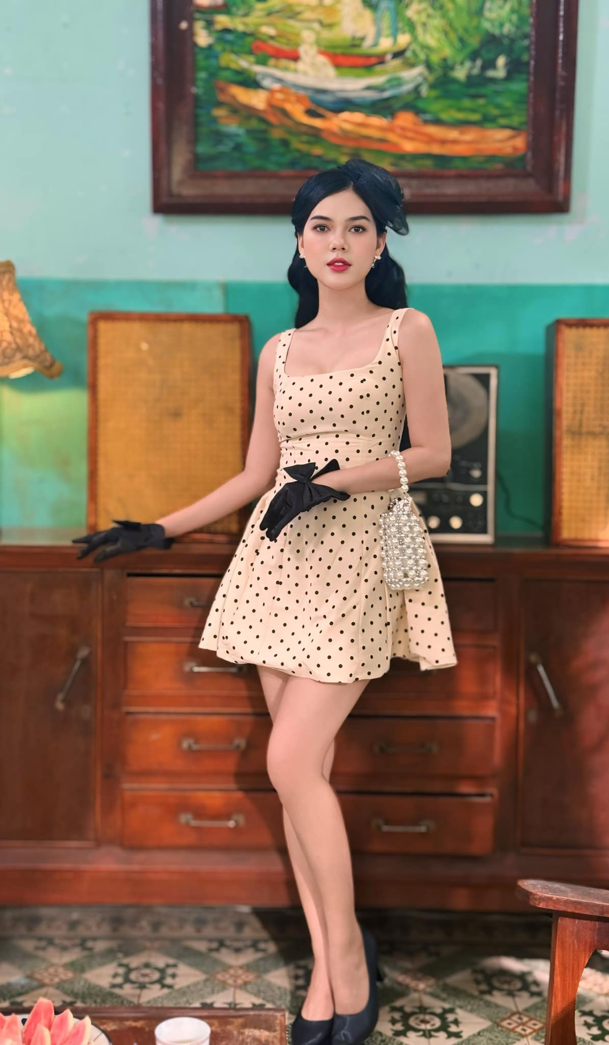 Ngọc Trinh diện váy khoét sâu khoe cặp 'tuyết lê' căng tràn Ảnh 2