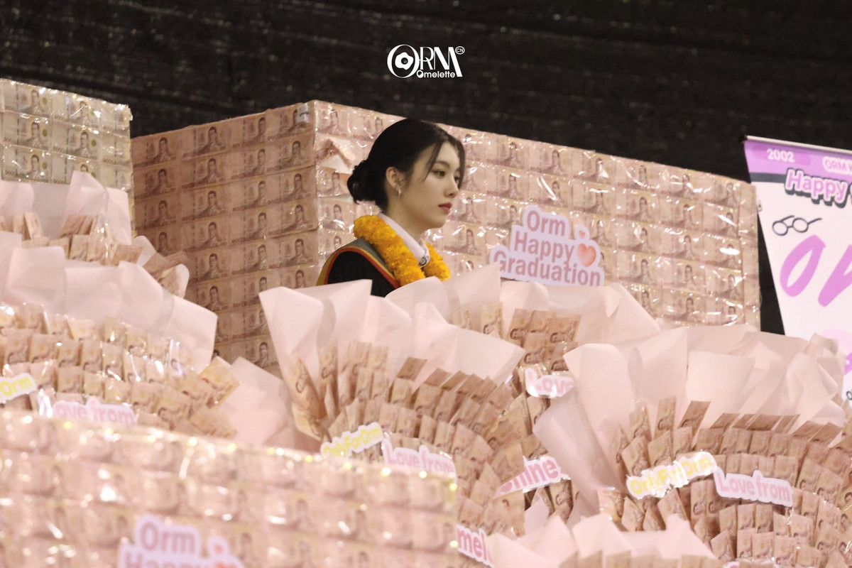 Clip nữ diễn viên 22 tuổi bị quấy rối gây phẫn nộ Ảnh 4