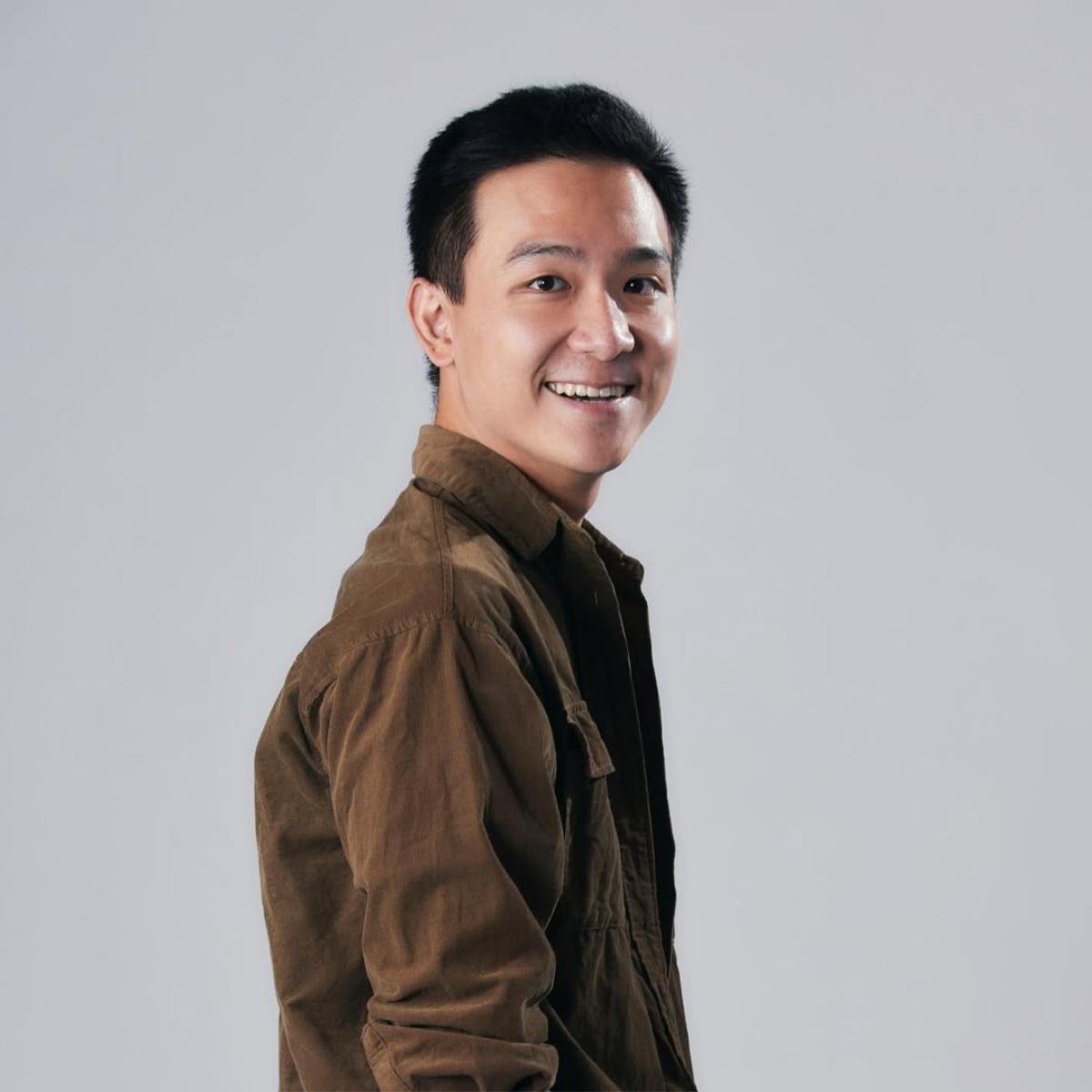 Nam diễn viên 32 tuổi đột ngột qua đời ở nhà riêng, đồng nghiệp đến tìm mới phát hiện