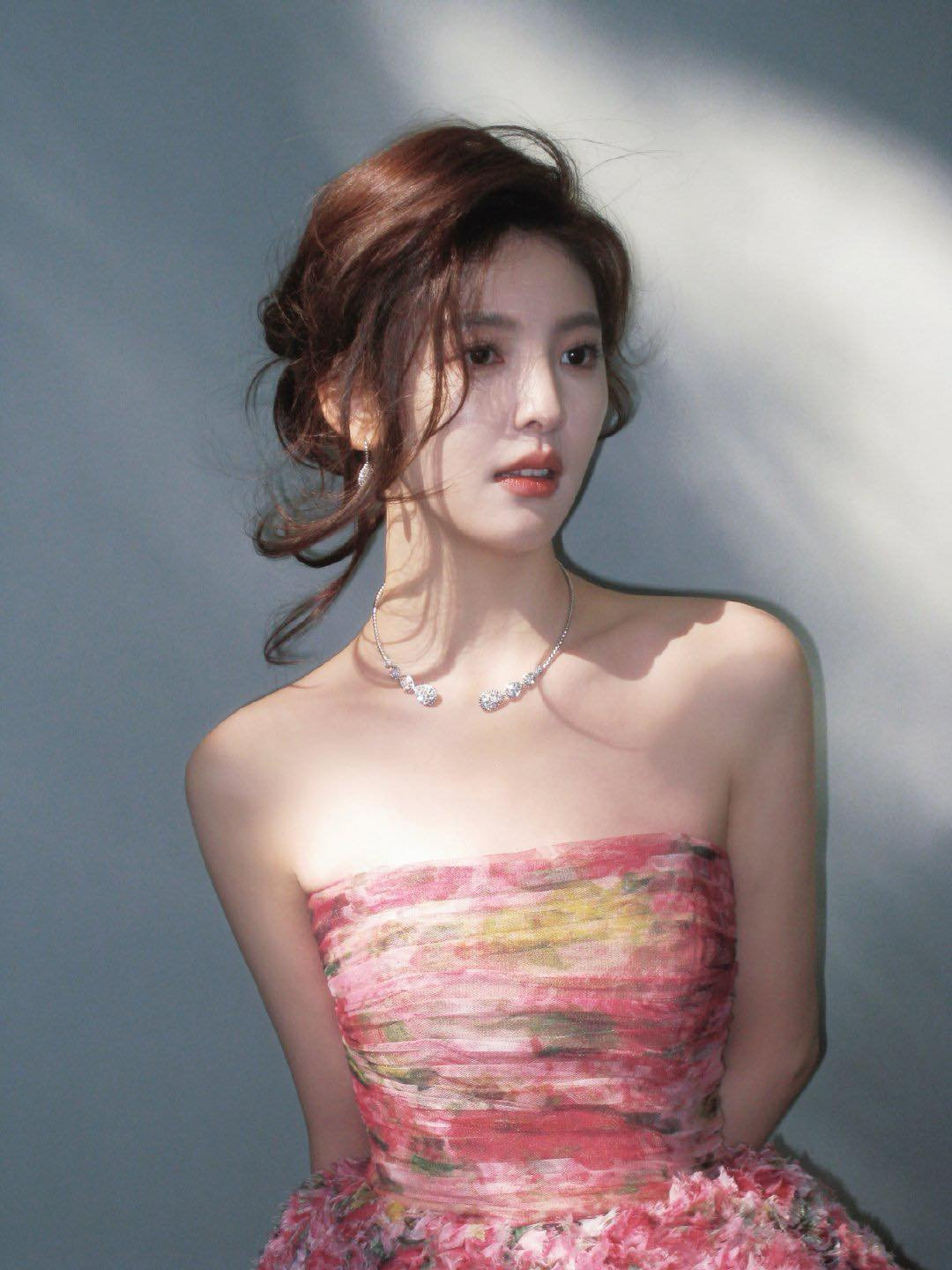 Vẻ quyến rũ khó cưỡng của nữ thần thanh xuân đẹp nhất màn ảnh 2025 Ảnh 3