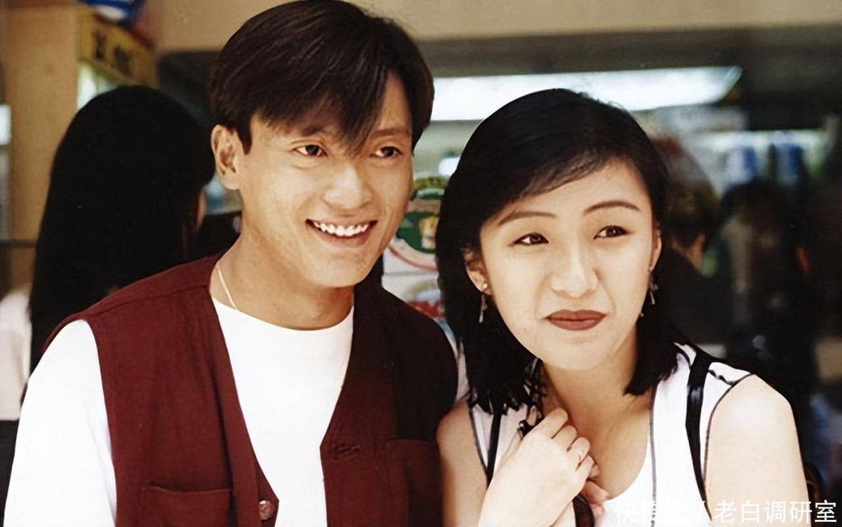 Khi có được tiếng tăm, Ngụy Tuấn Kiệt đã bỏ rơi bạn gái. (Ảnh: Sohu)