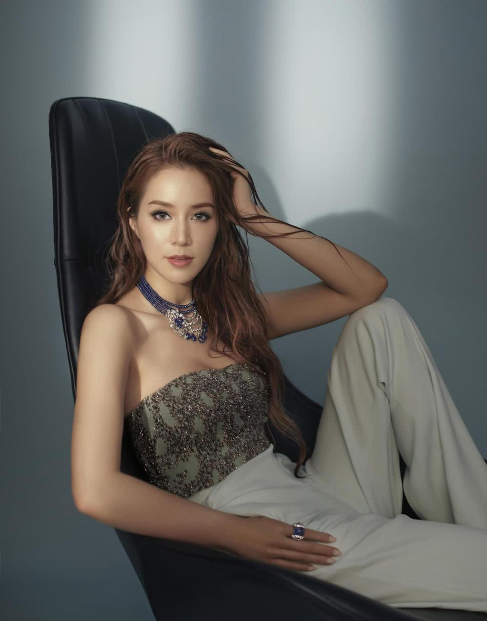 Được mẹ lên kế hoạch cho, cuộc đời của Từ Tử Kỳ cũng trở nên suôn sẻ. (Ảnh: Baidu)