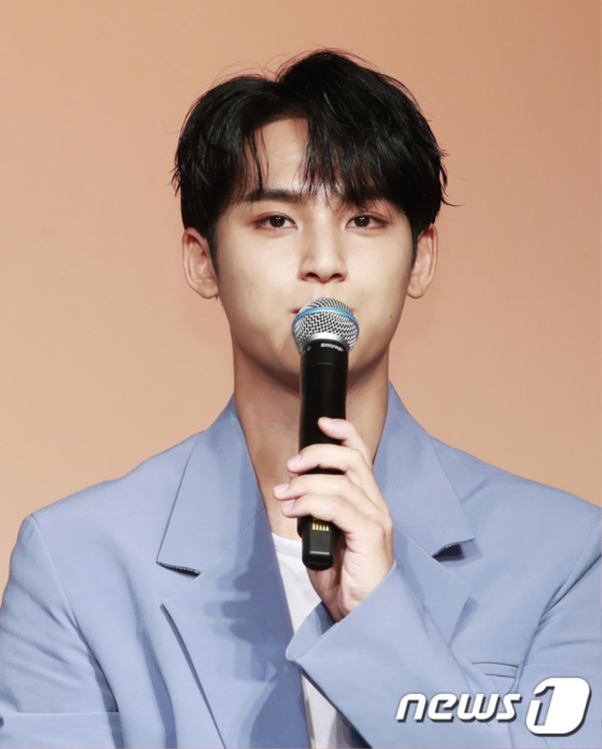 Mingyu đích thân xin lỗi fan và Seventeen về bê bối Itaewon, Knet cùng fan quay lưng ném đá Ảnh 4