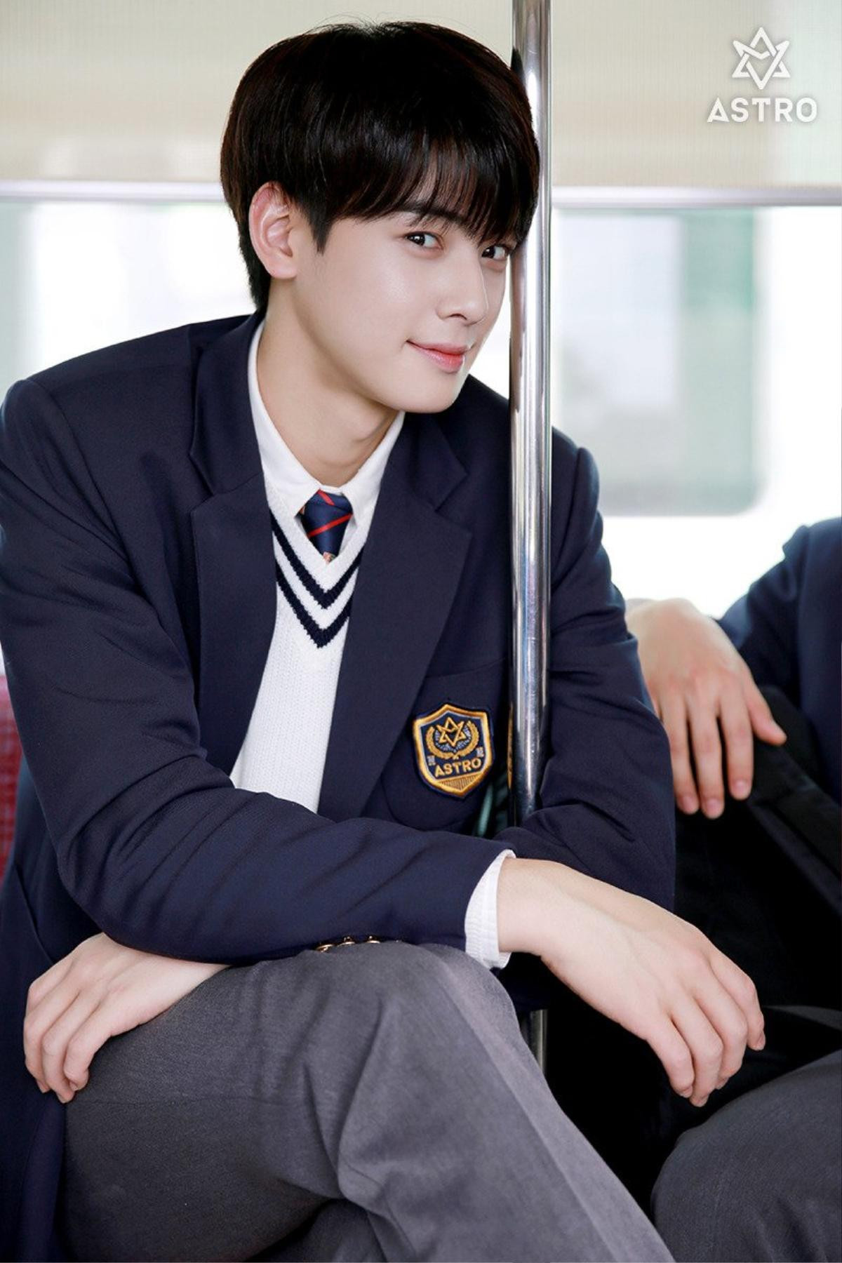 Moon Ga Young yêu đương Cha Eun Woo (ASTRO) trong drama học đường lãng mạn 'True Beauty' Ảnh 5