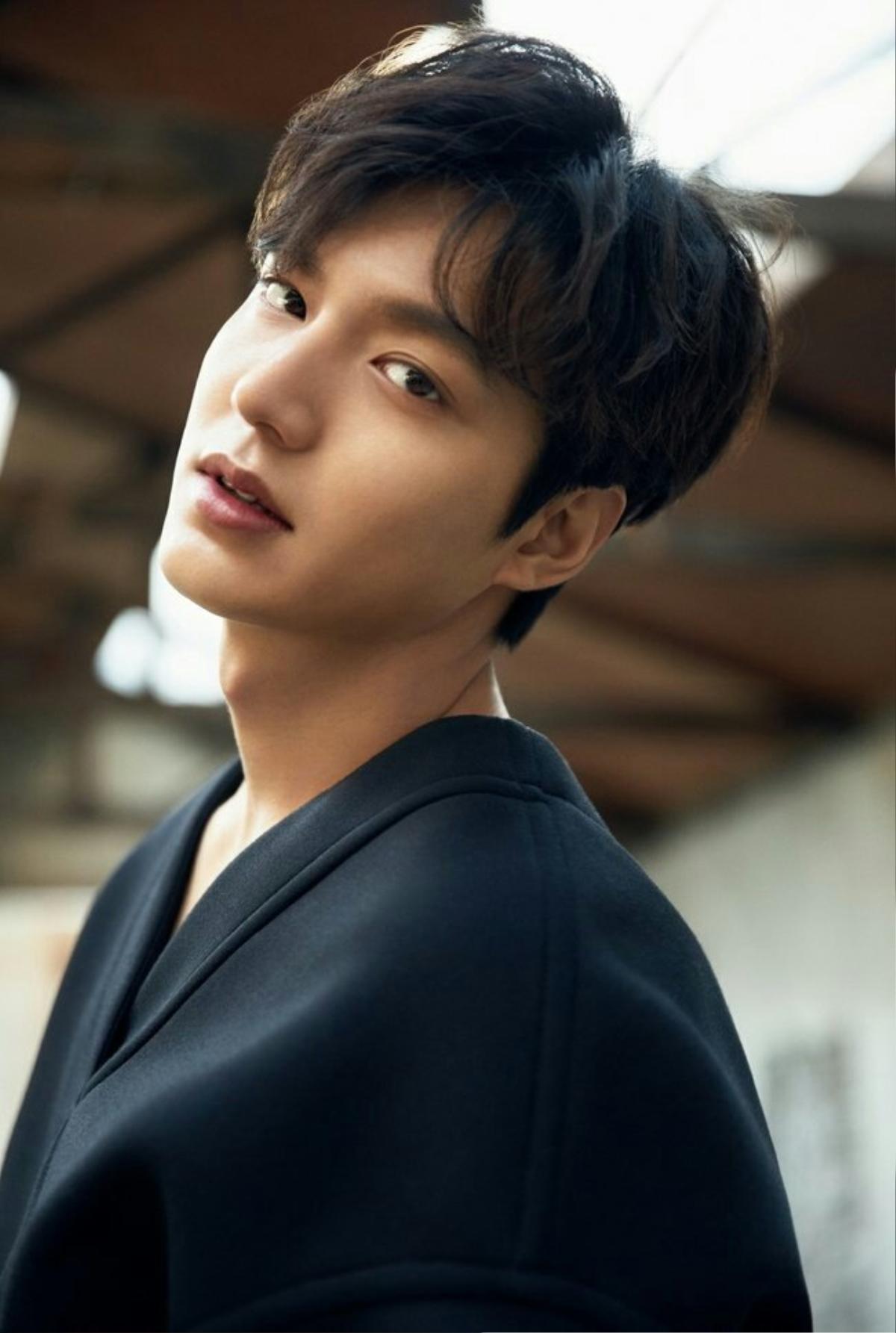 Khoe khoang nhận quà từ fan vào sinh nhật, Lee Min Ho bị Knet ném đá không thương tiếc Ảnh 6