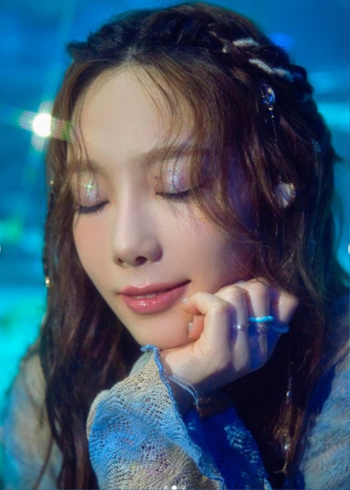 Xem ngay bộ ảnh mới của Taeyeon: Nàng mỹ nhân ngư xinh đẹp ở độ tuổi ngoài 30 Ảnh 3