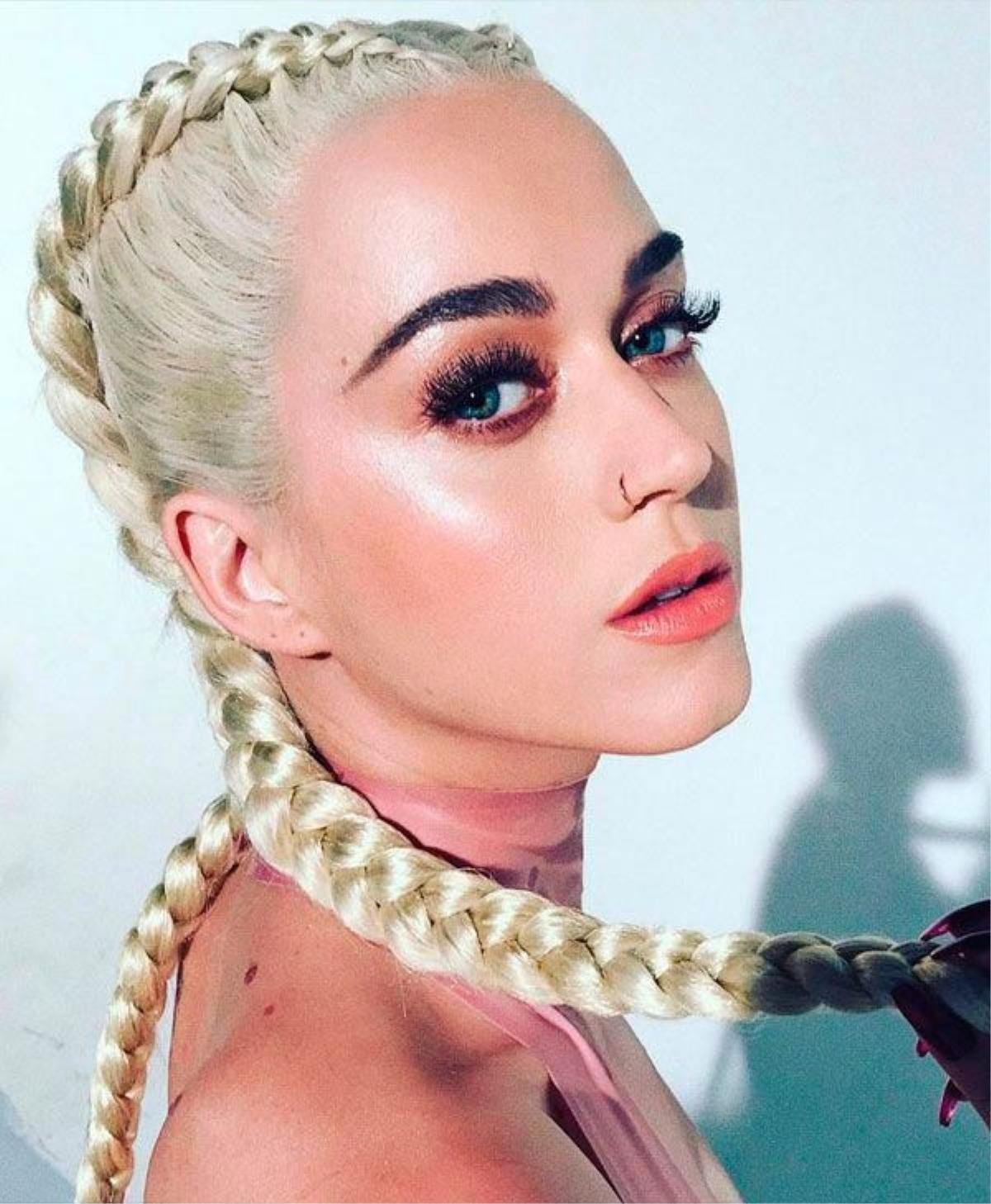 'Tất-tần-tật' những gì bạn cần biết về album phòng thu mới nhất của Katy Perry - KP5 Ảnh 5