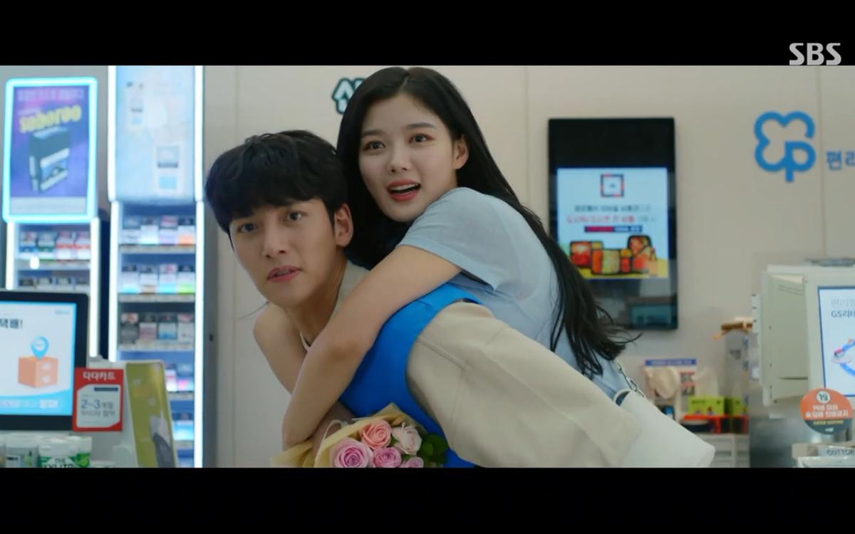 'Backstreet Rookie' tập 4: Ji Chang Wook và Kim Yoo Jung bị bắt ghen tại trận vì tội 'chim chuột'? Ảnh 23