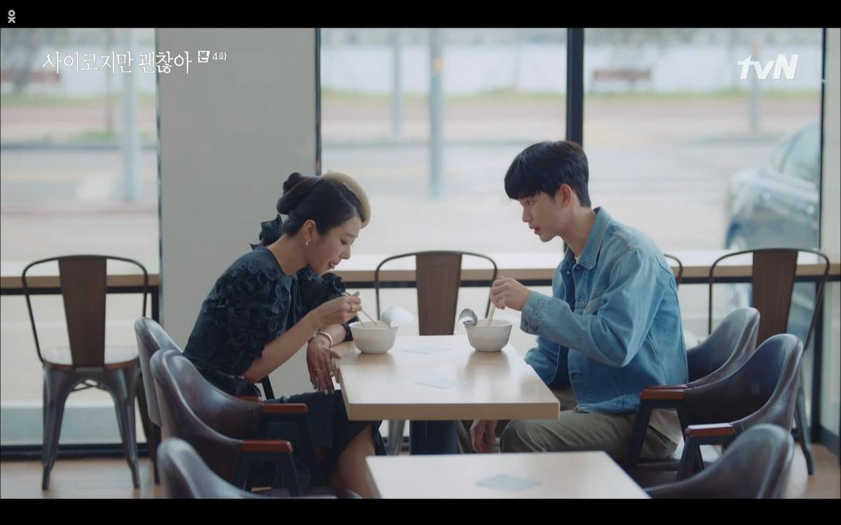 'Điên thì có sao' tập 4: Giả vờ thất tình dưới mưa Seo Ye Ji thành công được Kim Soo Hyun ôm ấp? Ảnh 7