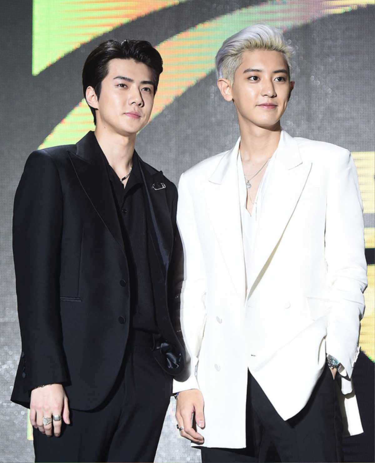 Fan hết hồn vì toàn bộ nội dung comeback của EXO-SC đã có hết trên Youtube, nhưng sự thật là.... Ảnh 3